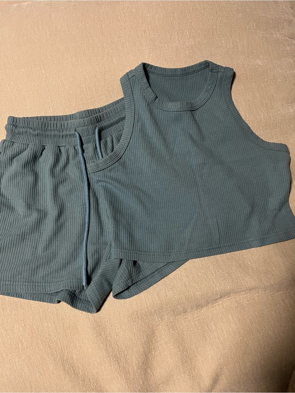 AMAZON Ribbed Cropped Tank & Shorts Set